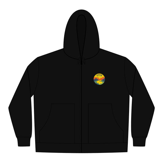 Arbeitsjacke mit Kapuze von Dersimstore in Schwarz, Vorderansicht mit Brustemblem links